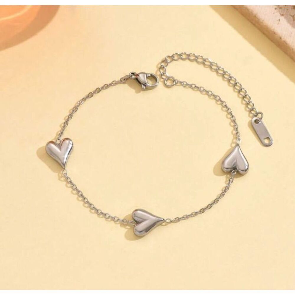 Silver Heart Bracelet - Picture 8 of 9